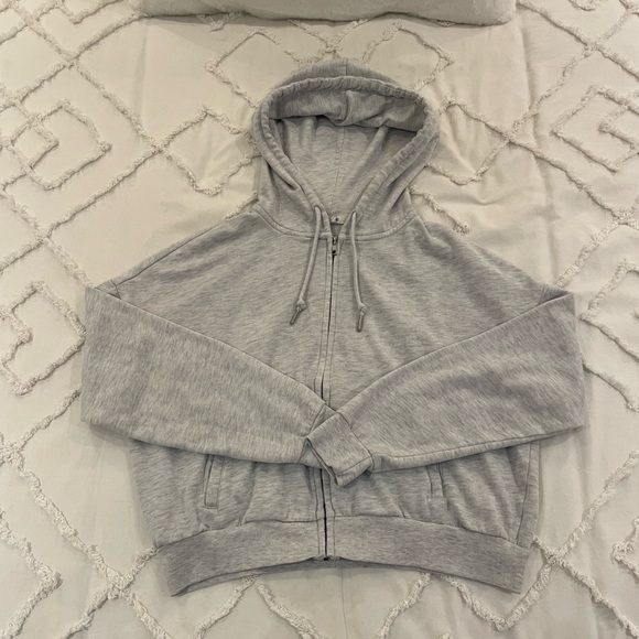 Grey sweater - Picture 2 of 2